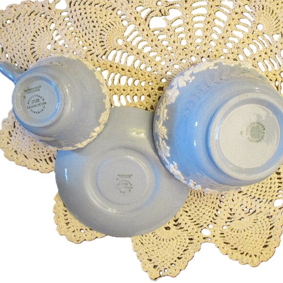 Wedgwood 3 piece set Etruria & Barlaston made in England Embossed Queensware bow - Picture 5 of 11